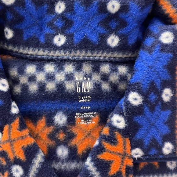 NWT! Baby Gap Two Piece Long Sleeve Fleece Pajama set 5years toddler - Picture 3 of 7